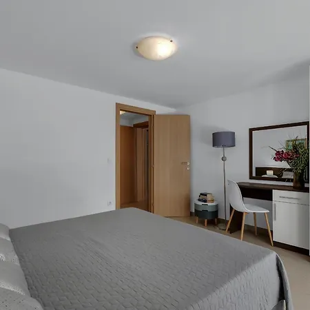 Apartment Marinero